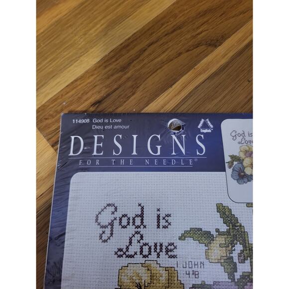 Designs for the Needle 114908 God is Love Cross Stitch Kit 8"x8" Praying Hands - Picture 2 of 8